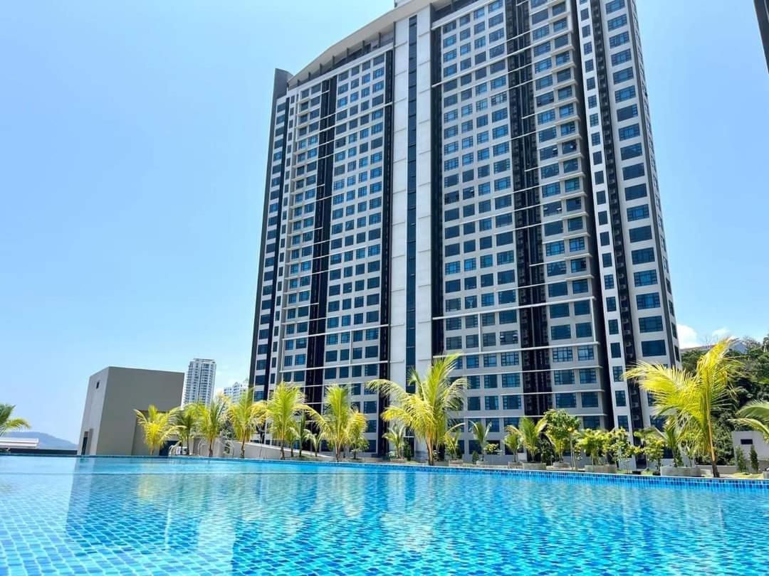 Jesselton Quay Sea View Hotel Kota Kinabalu Exterior photo